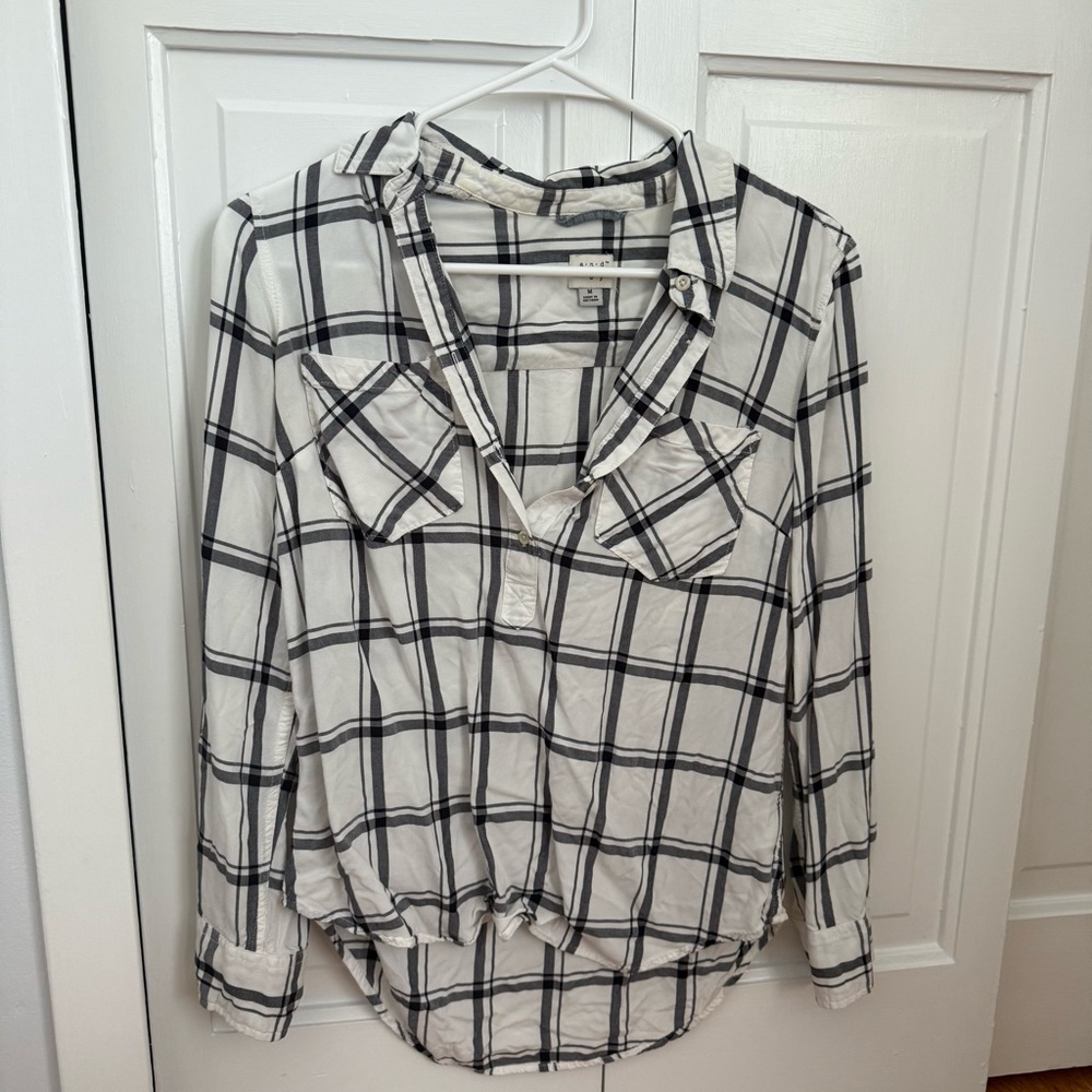 White and black button up Checkered/Plaid Shirt